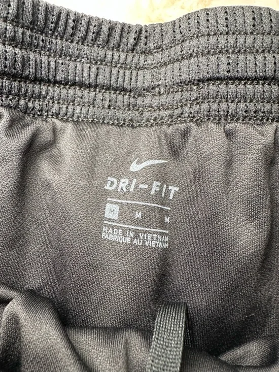 Nike Black Athletic Shorts - Picture 3 of 5